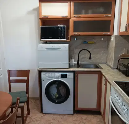 Photo 5 — Three-room apartment with loggia in Mladost 3, Sofia