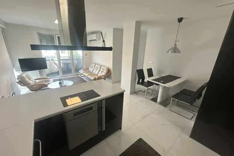 3-bedroom apartment in Sofia, Mladost 3