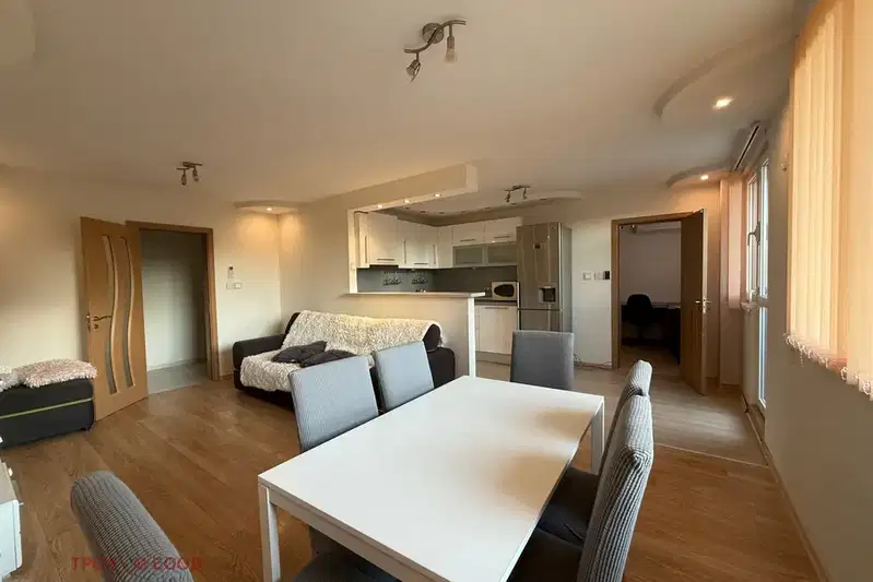 4-bedroom apartment in Sofia, Mladost 4