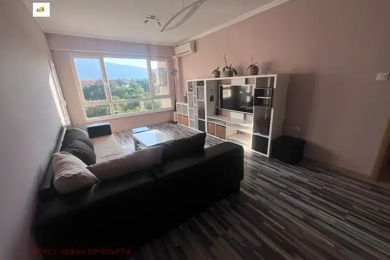 3-bedroom apartment in Sofia, Musagenica