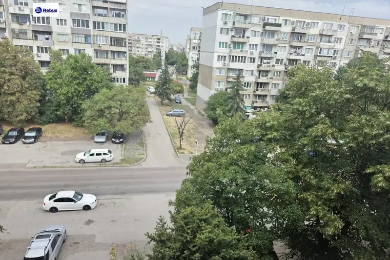 Spacious 3-room apartment in Nadezhda 1 with a view of Vitosha