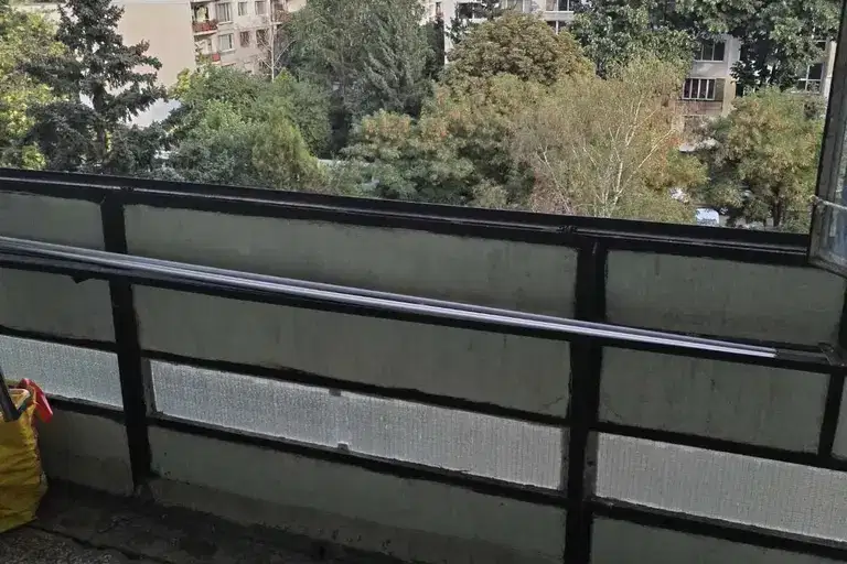 Three-room apartment in Nadezhda 1 with two terraces