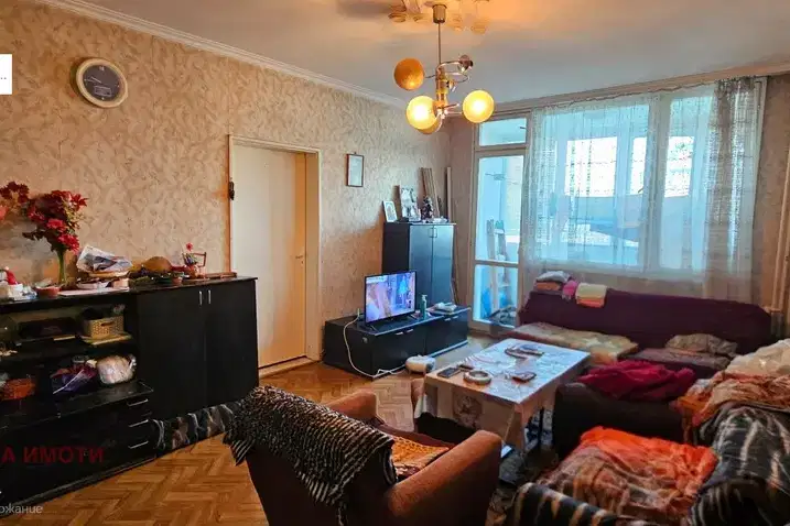 3-bedroom apartment in Sofia, Nadejda 1