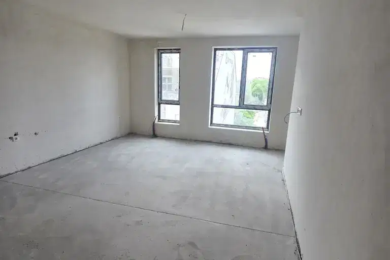 3-bedroom apartment in Sofia, Nadejda 1