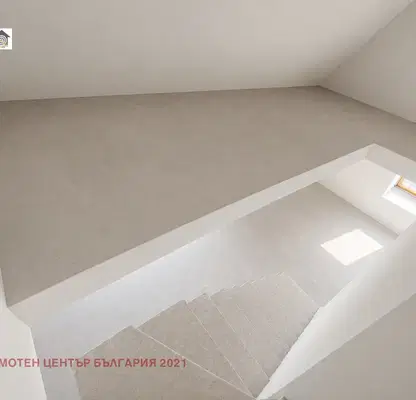 Снимка 5 — Тристаен апартамент 128 кв.м. в Надежда 2 с тераса
