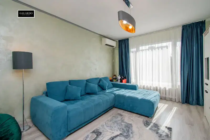 Three-room apartment with balcony in Nadezhda 2, Sofia