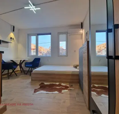 Photo 2 — One-room apartment in Nadezhda 2 with parking space
