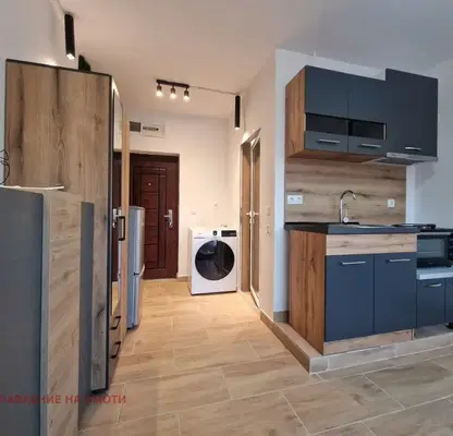 Photo 3 — One-room apartment in Nadezhda 2 with parking space