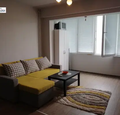 Снимка 2 — Двустаен апартамент с югоизточно изложение в Надежда 3, София