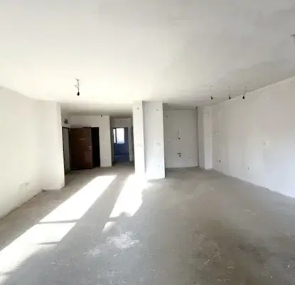 Photo 2 — Two-room apartment in Oborishte with garage and elevator
