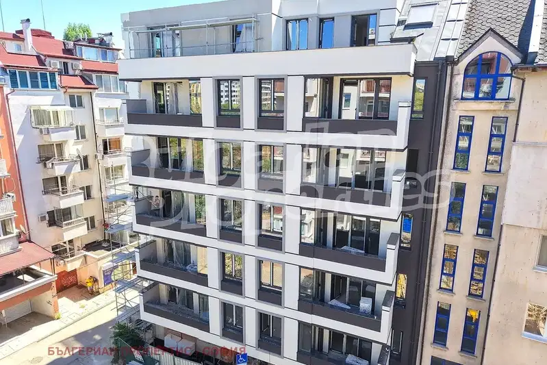 3-bedroom apartment in Sofia, Oborishte