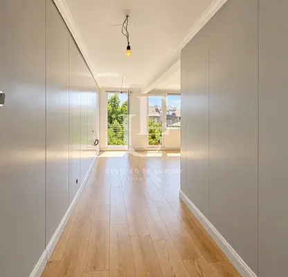 Photo 2 — 3-room apartment in Oborishte with terrace and view