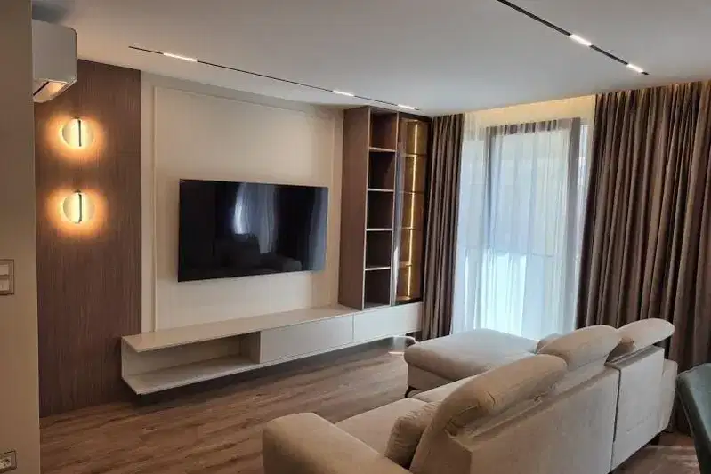 Two-room apartment in Oborishte with east/south aspect