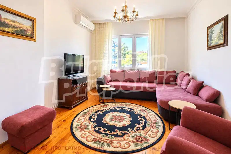 3-bedroom apartment in Sofia, Oborishte
