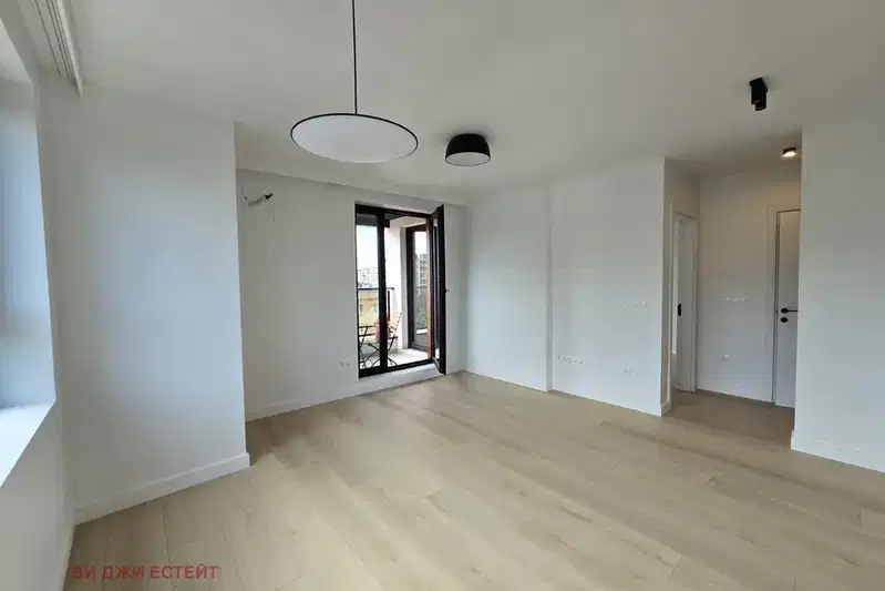 Two-room apartment in Ovcha kupel with southwest aspect