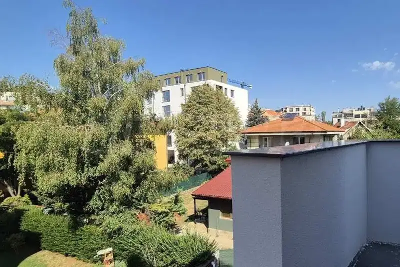 Three-room apartment 134 sq m in Ovcha kupel with large terrace