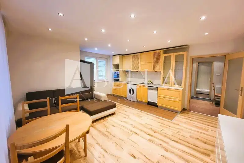 Two-room apartment in Ovcha kupel, near NBU and metro