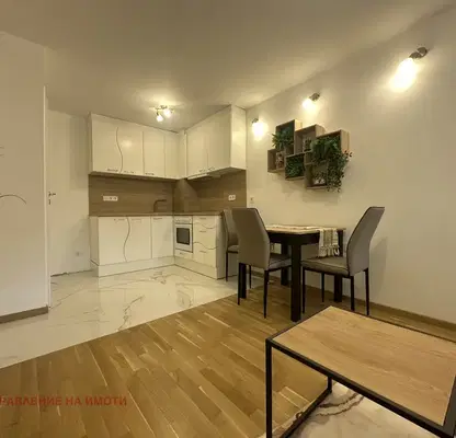 Photo 2 — Two-room apartment in Poduyane with balcony and modern furnishings