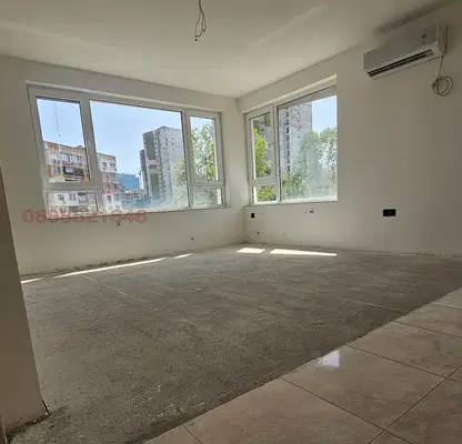 Photo 5 — Three-room apartment with southeast aspect in Poligona, Sofia