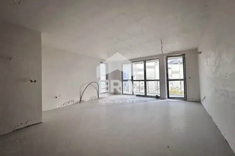 Three-room apartment with two terraces in Poligona, Sofia