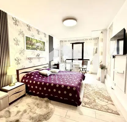 Photo 5 — Spacious 2-room apartment in Poligona with south aspect