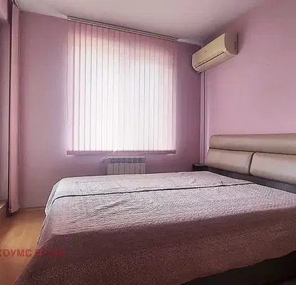 Снимка 5 — Двустаен апартамент с тераса в Полигона, София