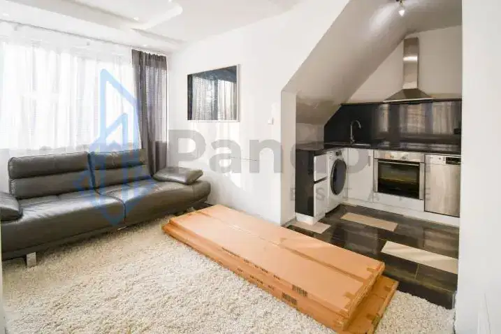 3-bedroom apartment in Sofia, Poligona