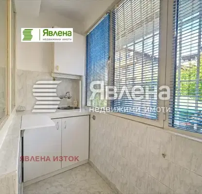Photo 4 — Studio apartment in Reduta, Sofia with glazed terrace