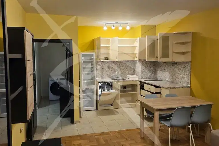 Two-room apartment with garage in Reduta district, Sofia