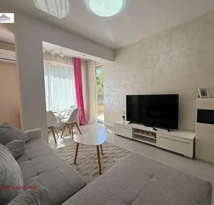 Photo 2 — Two-room apartment with large terrace in Reduta, Sofia