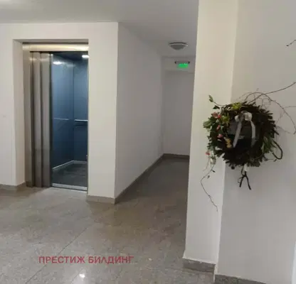 Снимка 5 — Двустаен апартамент с тераса в кв. Редута, София