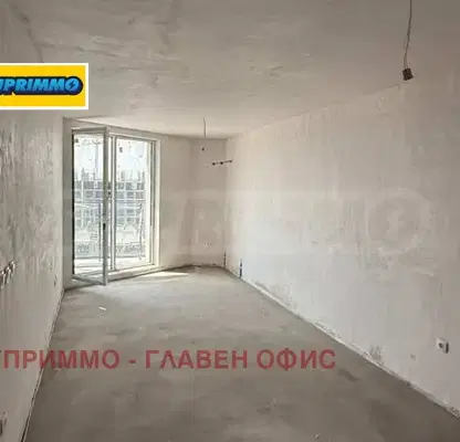Снимка 3 — Тристаен апартамент с тераса в Сердика, София
