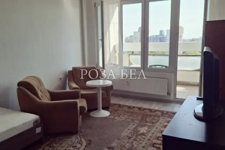 Едностаен апартамент в Сердика с балкон и асансьор