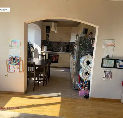Photo 3 — 3-bedroom apartment in Sofia, Strelbishte