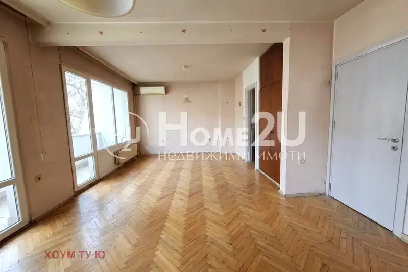 4-bedroom apartment in Sofia, Strelbishte