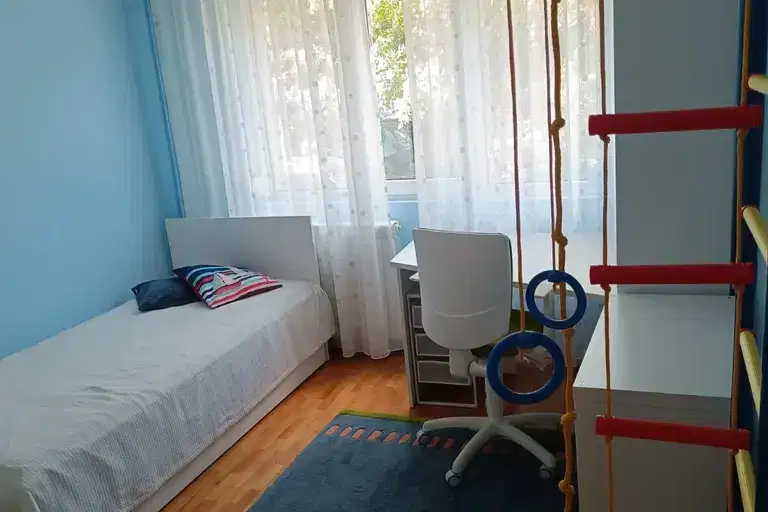 3-bedroom apartment in Sofia, Strelbishte
