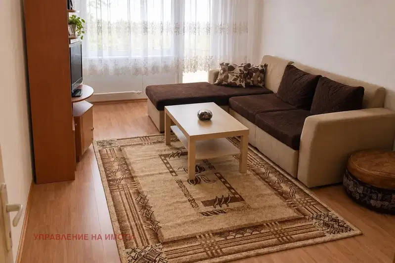 3-room apartment in Strelbishte with balcony and district heating