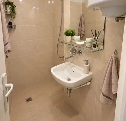 Photo 5 — 3-room apartment in Strelbishte with balcony and district heating