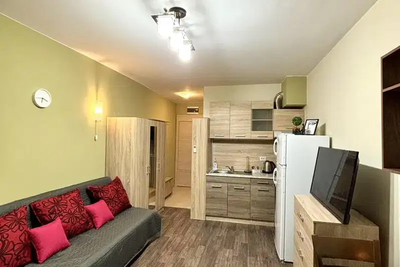 One-room apartment in Studentski Grad with elevator