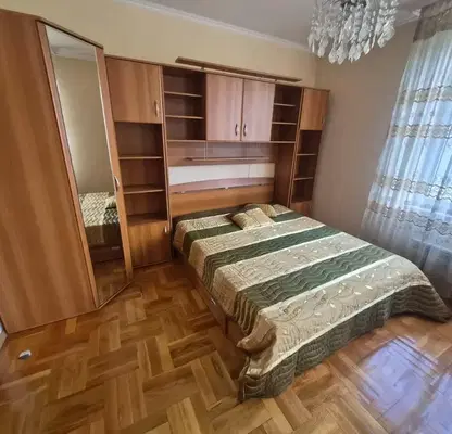 Снимка 2 — Двустаен апартамент с тераса в Студентски град, София