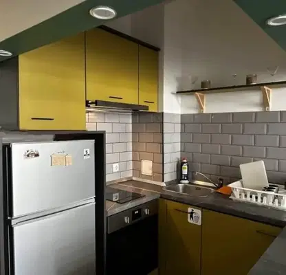 Photo 3 — Three-room apartment in Studentski Grad with video surveillance
