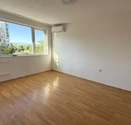 Photo 5 — Three-room apartment in Suhata reka with terrace and basement