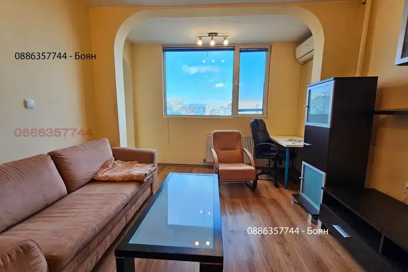 Two-room apartment in Sukha reka, near metro