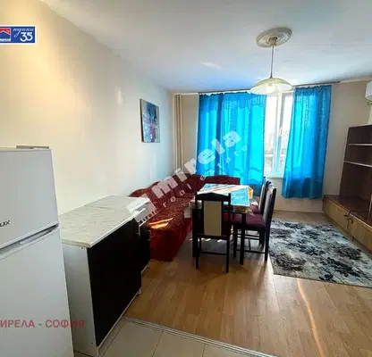 Снимка 3 — Тристаен апартамент с панорамна тераса в Сухата река, София