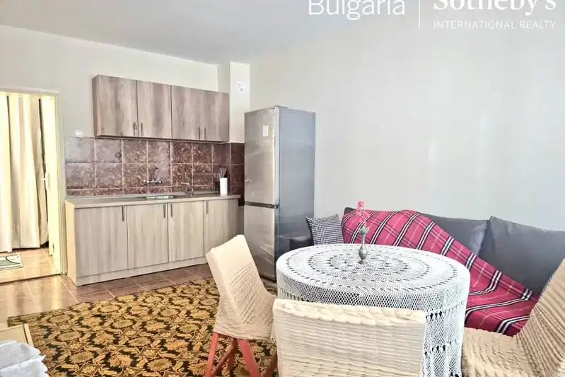 Three-room apartment in Sukha reka with functional layout