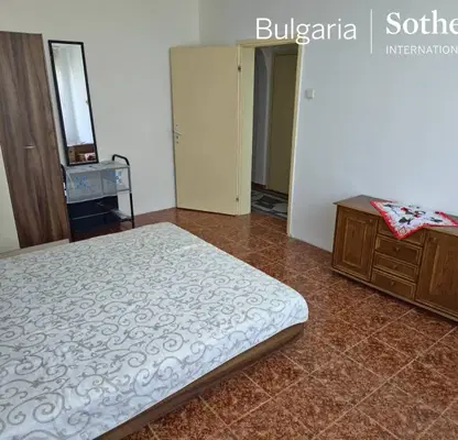 Photo 3 — Three-room apartment in Sukha reka with functional layout