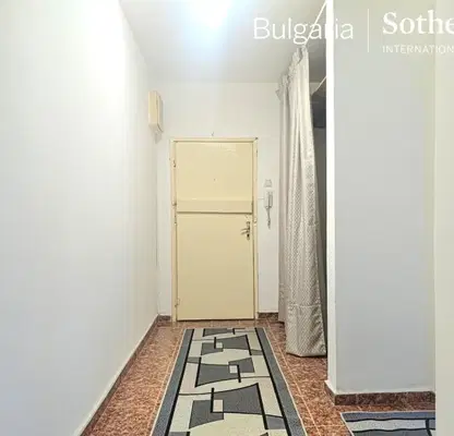 Photo 5 — Three-room apartment in Sukha reka with functional layout