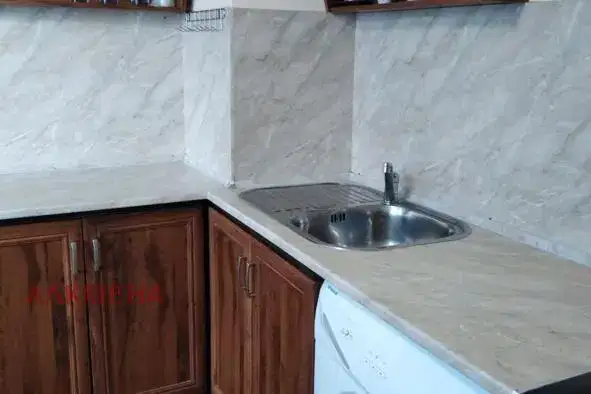 Two-room apartment in Sveta Troitsa with balconies and elevator