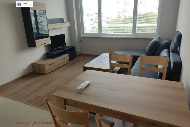 3-bedroom apartment in Sofia, Sveta Troica