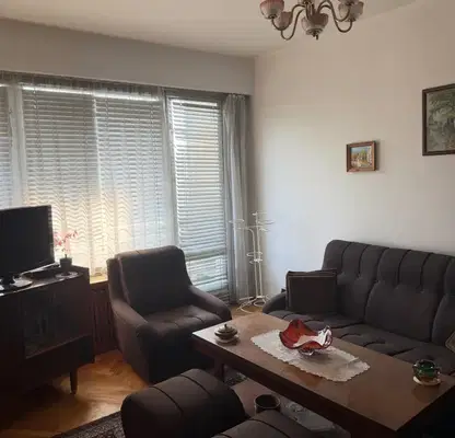 Photo 3 — Two-room apartment in Svoboda with elevator and close to park